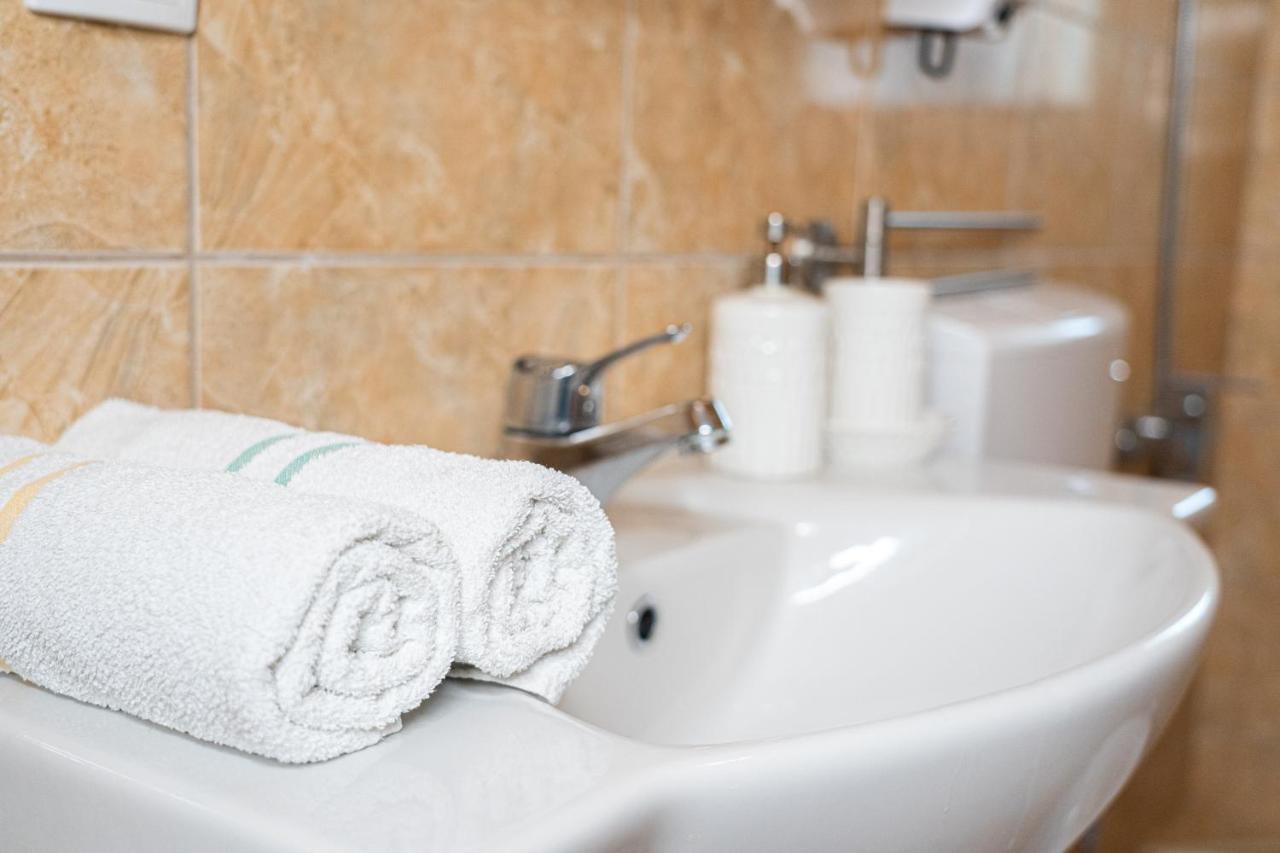 Apartments Sejla Улцинь Экстерьер фото
