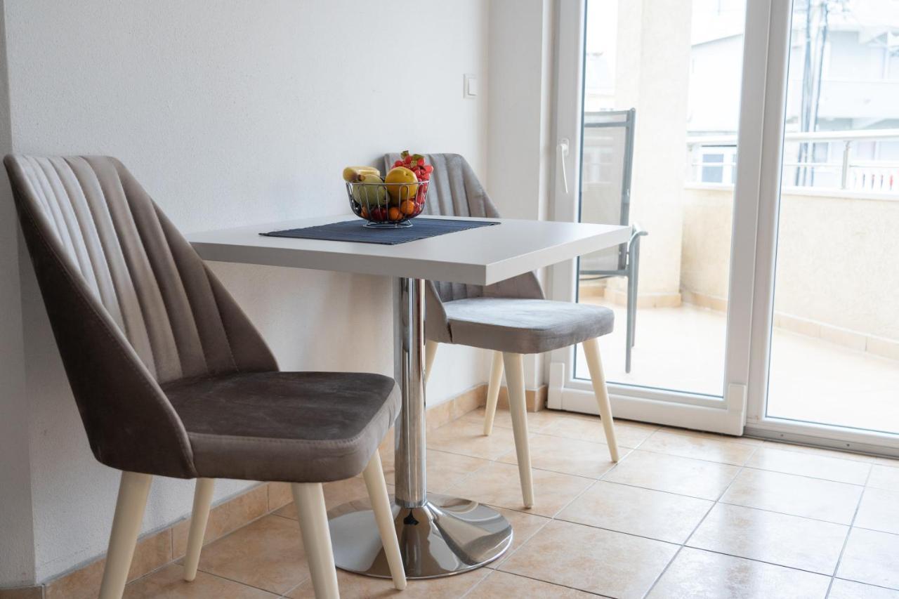 Apartments Sejla Улцинь Экстерьер фото