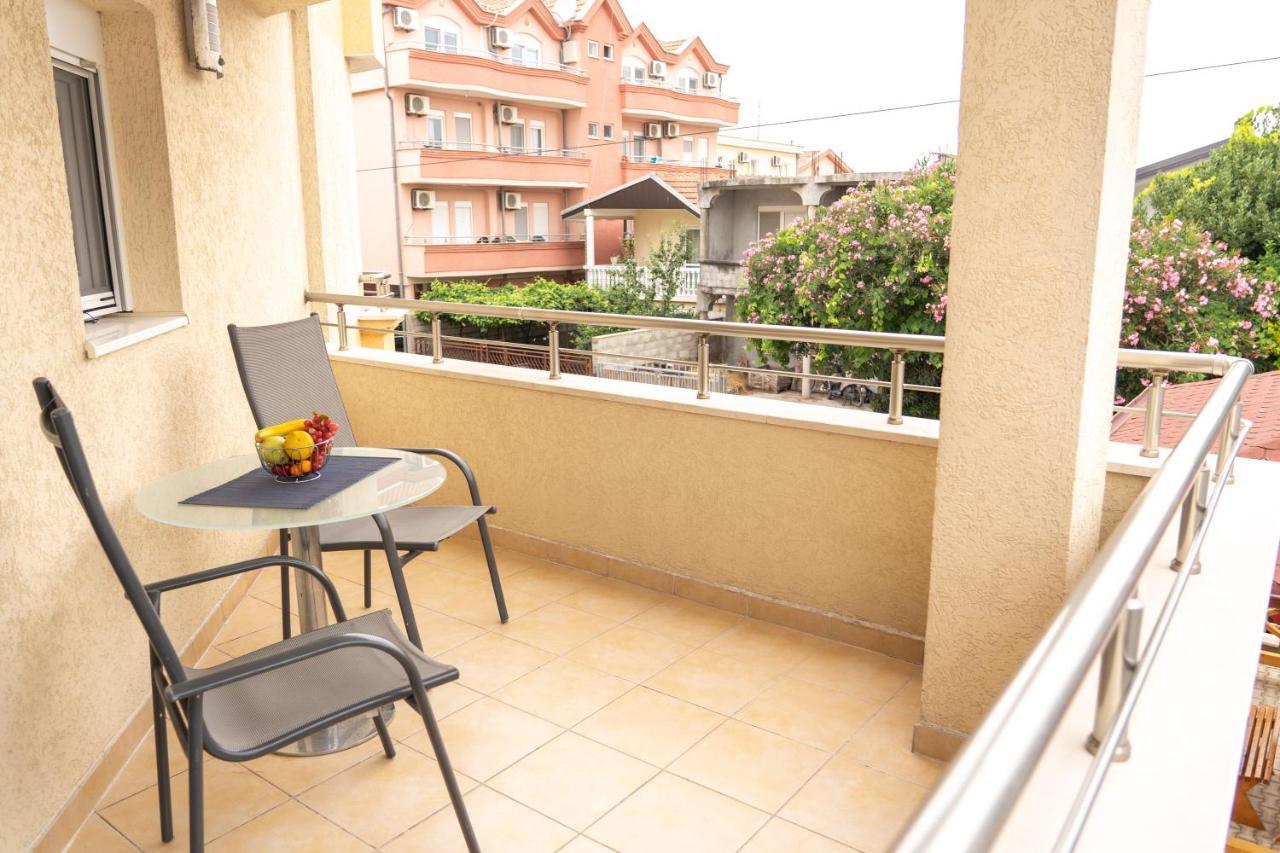 Apartments Sejla Улцинь Экстерьер фото