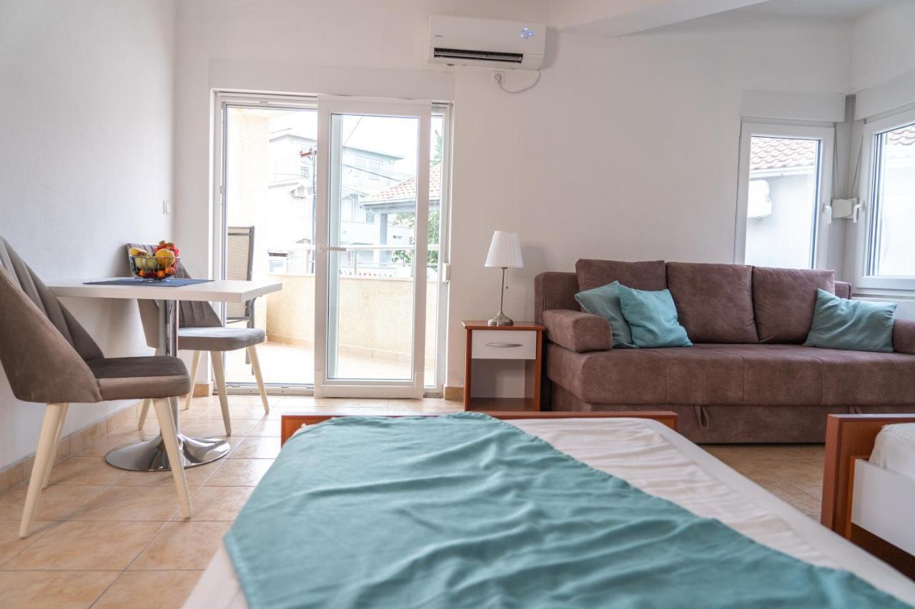Apartments Sejla Улцинь Экстерьер фото